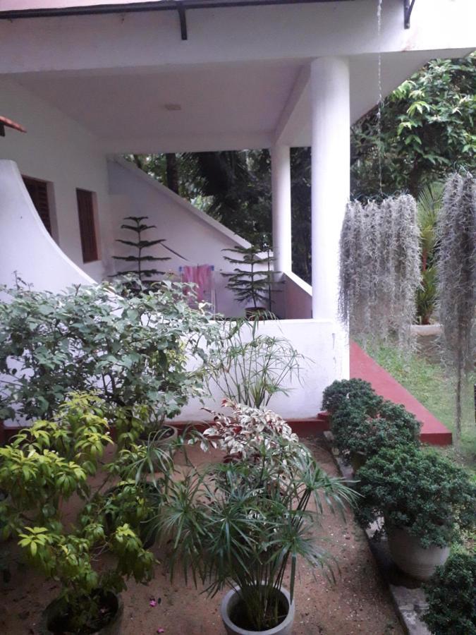 Villa 159 Hikkaduwa Bagian luar foto